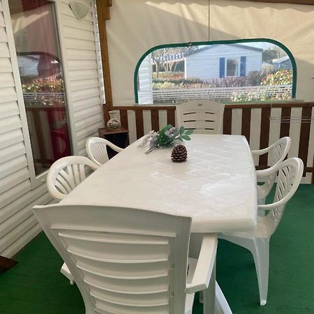 Mobil Home Parfait Etat Sur Camping アルヴェール エクステリア 写真